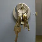 Przedsiębiorstwo 86 wizerunek CENTRUM BADTKE, DORABIANIE KLUCZY, AWARYJNE OTWIERANIE, GRAWEROWANIE, PIECZĄTKI, OSTRZENIE. Zamki, Klamki w Inowrocław KP