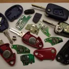 Przedsiębiorstwo 101 wizerunek CENTRUM BADTKE, DORABIANIE KLUCZY, AWARYJNE OTWIERANIE, GRAWEROWANIE, PIECZĄTKI, OSTRZENIE. Zamki, Klamki w Inowrocław KP