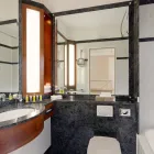 Przedsiębiorstwo 17 wizerunek WARSAW MARRIOTT HOTEL Kategoria w Warsaw