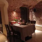 Przedsiębiorstwo 2 wizerunek WINIARNIA I RESTAURACJA BORPINCE Wina - Import w Warszawa MZ