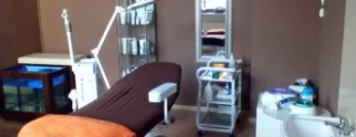 Przedsiębiorstwo 3 wizerunek ANETA KREUJE Kosmetyka - Usługi w Łódź LD