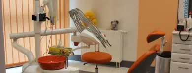 Przedsiębiorstwo 4 wizerunek CRS - RODZINNA STOMATOLOGIA Lekarze - Stomatolodzy w Warszawa MZ