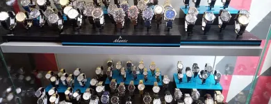 Przedsiębiorstwo 3 wizerunek DOLIŃSKI WATCH SERVICE SP. Z O.O. SP. K. Zegary, Zegarki - Detal w Wrocław DS