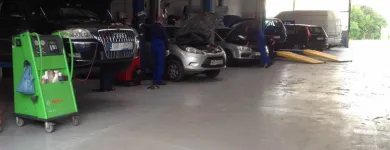 Przedsiębiorstwo 3 wizerunek FORD SŁAWEK Samochody - Myjnie w Katowice SL