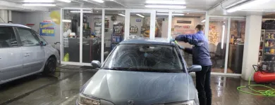 Przedsiębiorstwo 3 wizerunek MYJNIA SAMOCHODOWA LEMON Samochody - Myjnie w Lublin LU