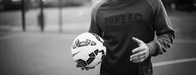 Przedsiębiorstwo 2 wizerunek NIKE STORE Sportowe Artykuły, Sprzęt - Detal w Kraków MA