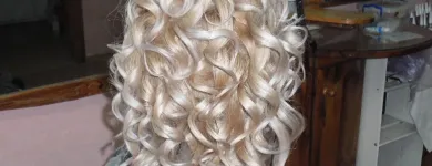 Przedsiębiorstwo 3 wizerunek SALON FRYZJERSKI ŻSZ Kategoria w Kraków MA