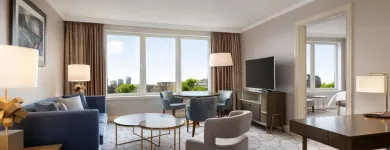 Przedsiębiorstwo 27 wizerunek SHERATON GRAND WARSAW Kategoria w Warsaw