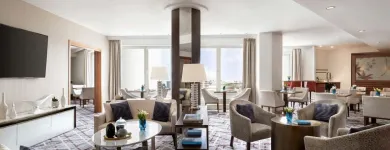 Przedsiębiorstwo 28 wizerunek SHERATON GRAND WARSAW Kategoria w Warsaw
