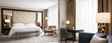 Przedsiębiorstwo 30 wizerunek SHERATON GRAND WARSAW Kategoria w Warsaw