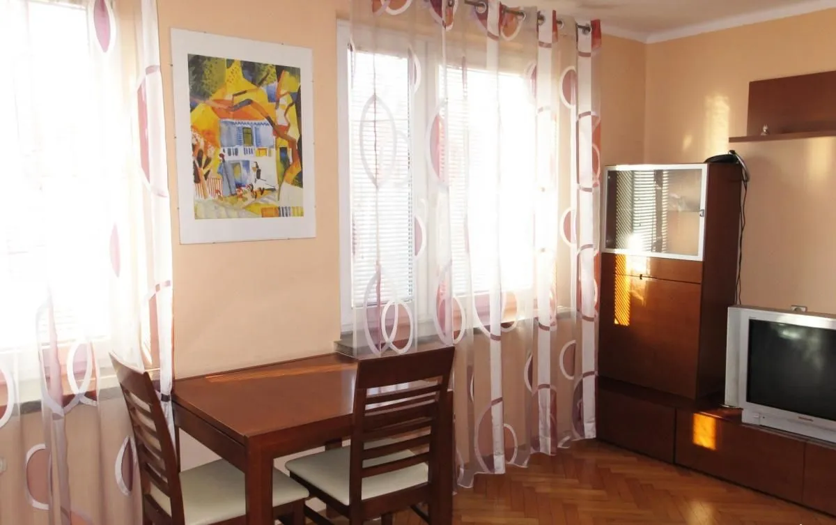 Przedsiębiorstwo 5 wizerunek ADC NIERUCHOMOŚCI