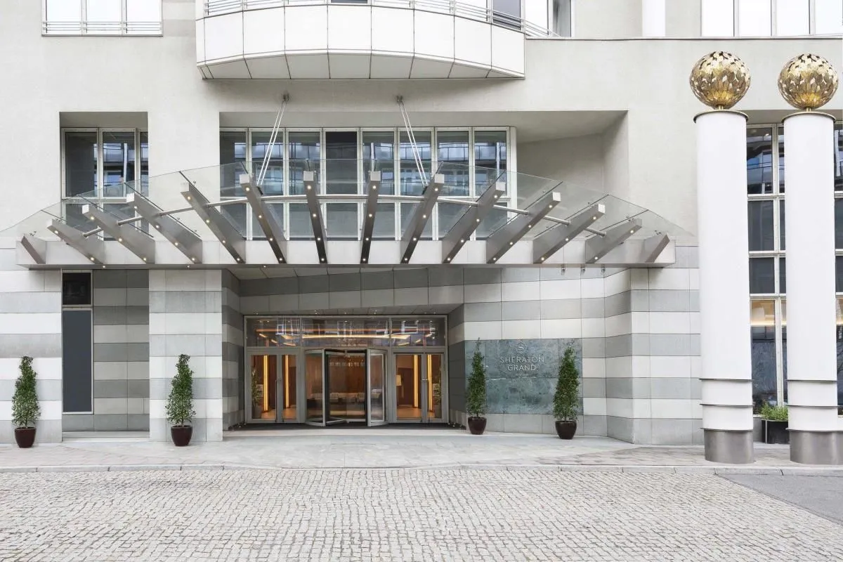 Przedsiębiorstwo 3 wizerunek SHERATON GRAND WARSAW