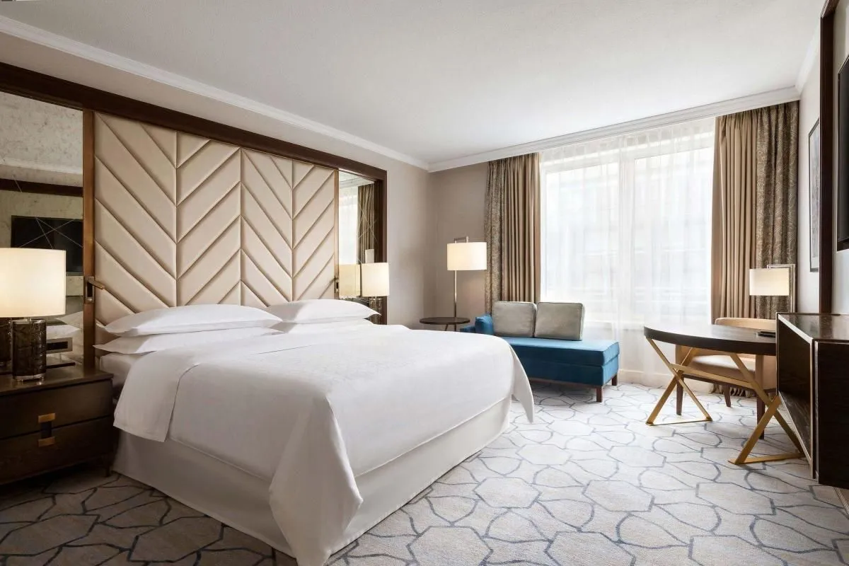Przedsiębiorstwo 9 wizerunek SHERATON GRAND WARSAW