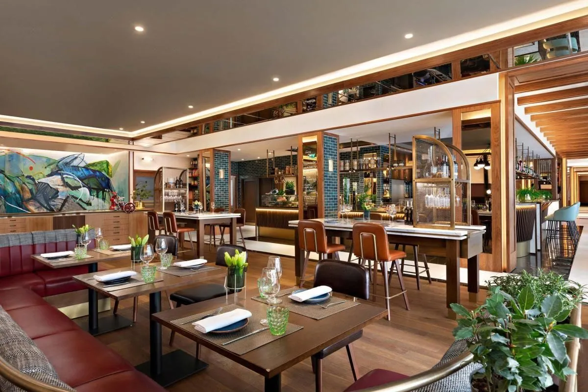 Przedsiębiorstwo 38 wizerunek SHERATON GRAND WARSAW