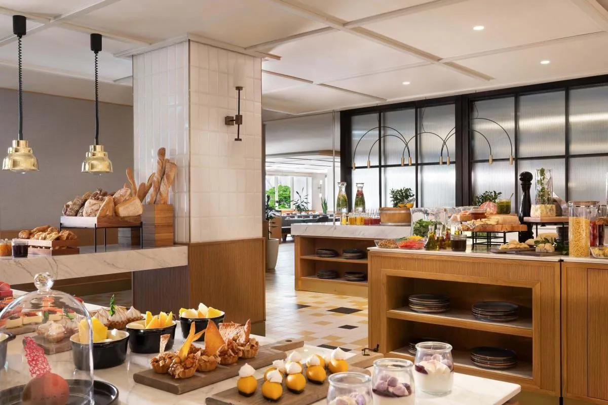 Przedsiębiorstwo 45 wizerunek SHERATON GRAND WARSAW