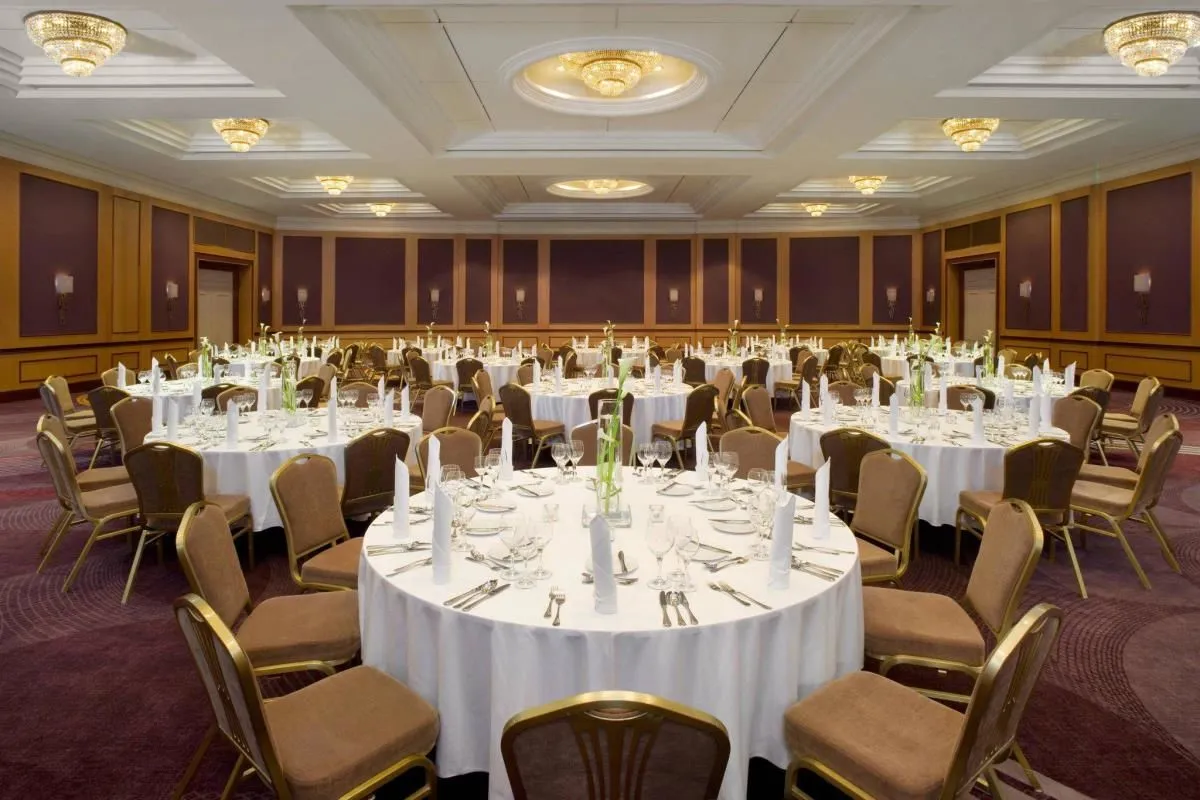 Przedsiębiorstwo 51 wizerunek SHERATON GRAND WARSAW