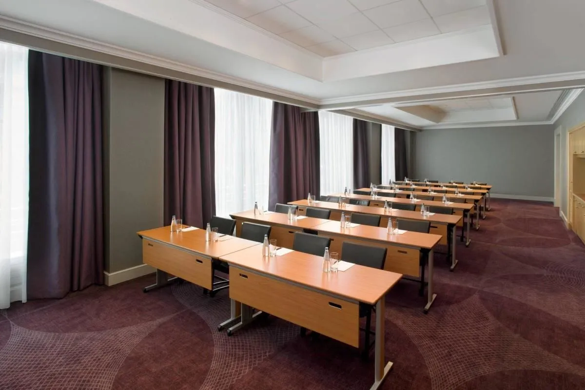 Przedsiębiorstwo 55 wizerunek SHERATON GRAND WARSAW