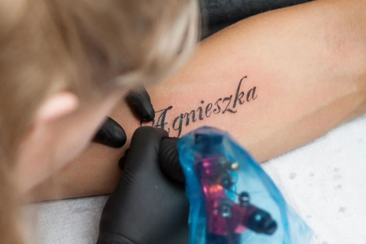 Przedsiębiorstwo 4 wizerunek THE WHITE RABBIT TATTOO