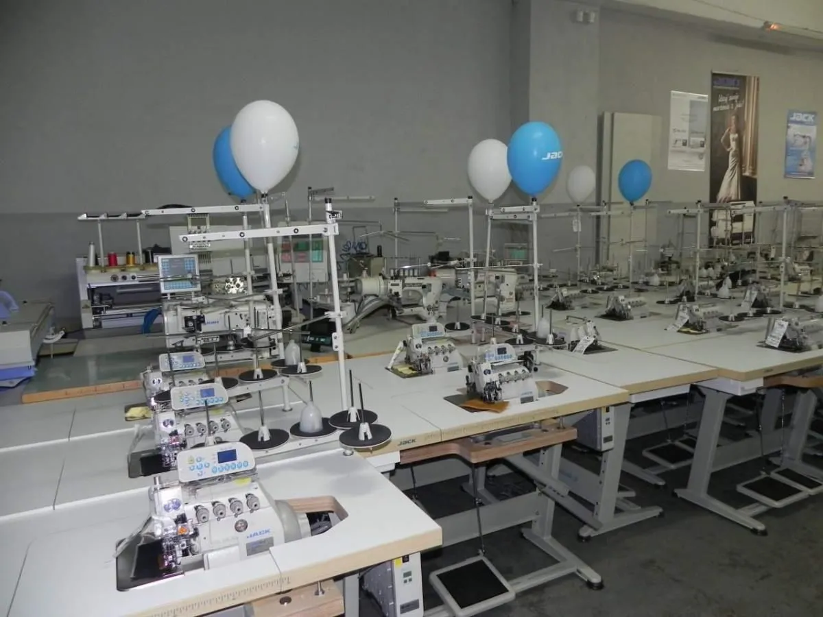 Przedsiębiorstwo 19 wizerunek MASZYNY DO SZYCIA ZIELIŃSKI