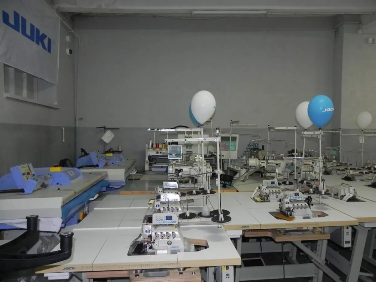 Przedsiębiorstwo 25 wizerunek MASZYNY DO SZYCIA ZIELIŃSKI