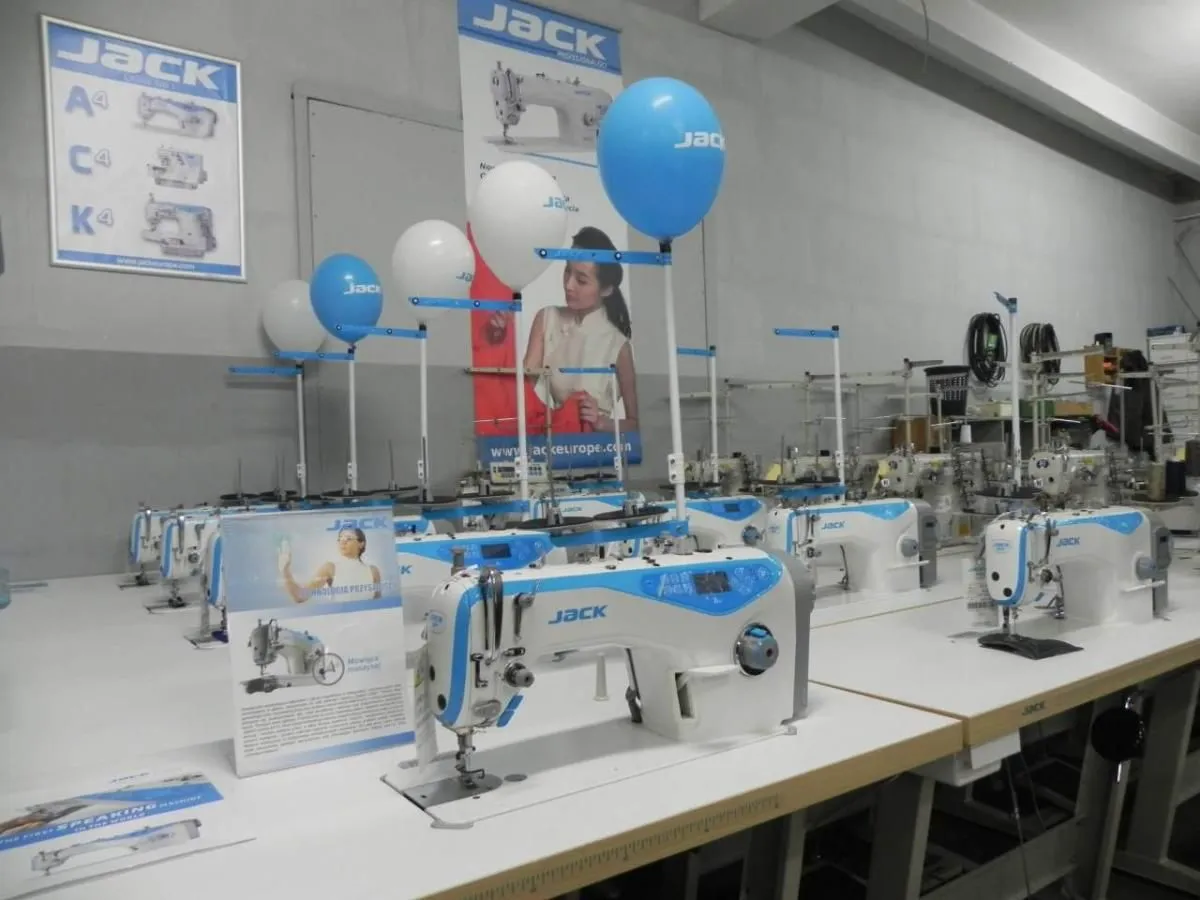 Przedsiębiorstwo 39 wizerunek MASZYNY DO SZYCIA ZIELIŃSKI