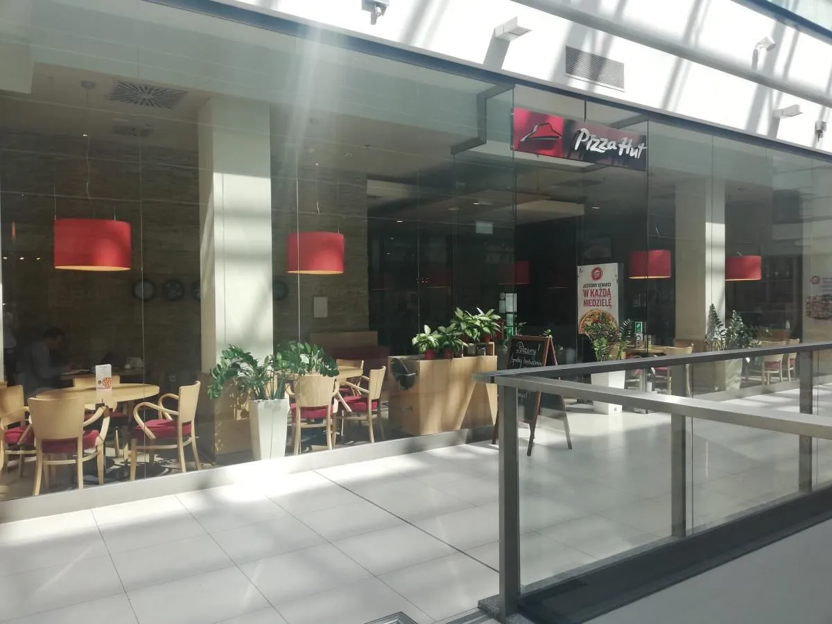 Przedsiębiorstwo 1 wizerunek PIZZA HUT KRAKÓW KAZIMIERZ