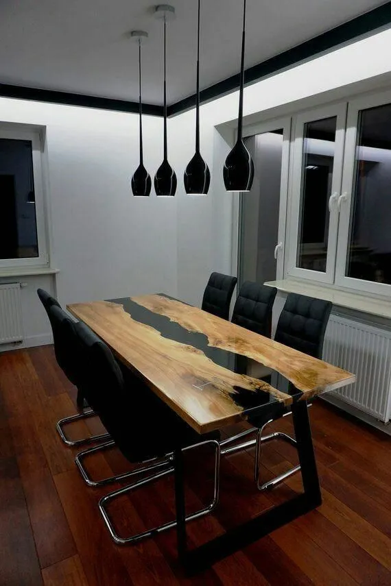 Przedsiębiorstwo 17 wizerunek MOSCONE - /STOŁY / RĘKODZIEŁO / ŻYWICA EPOKSYDOWA