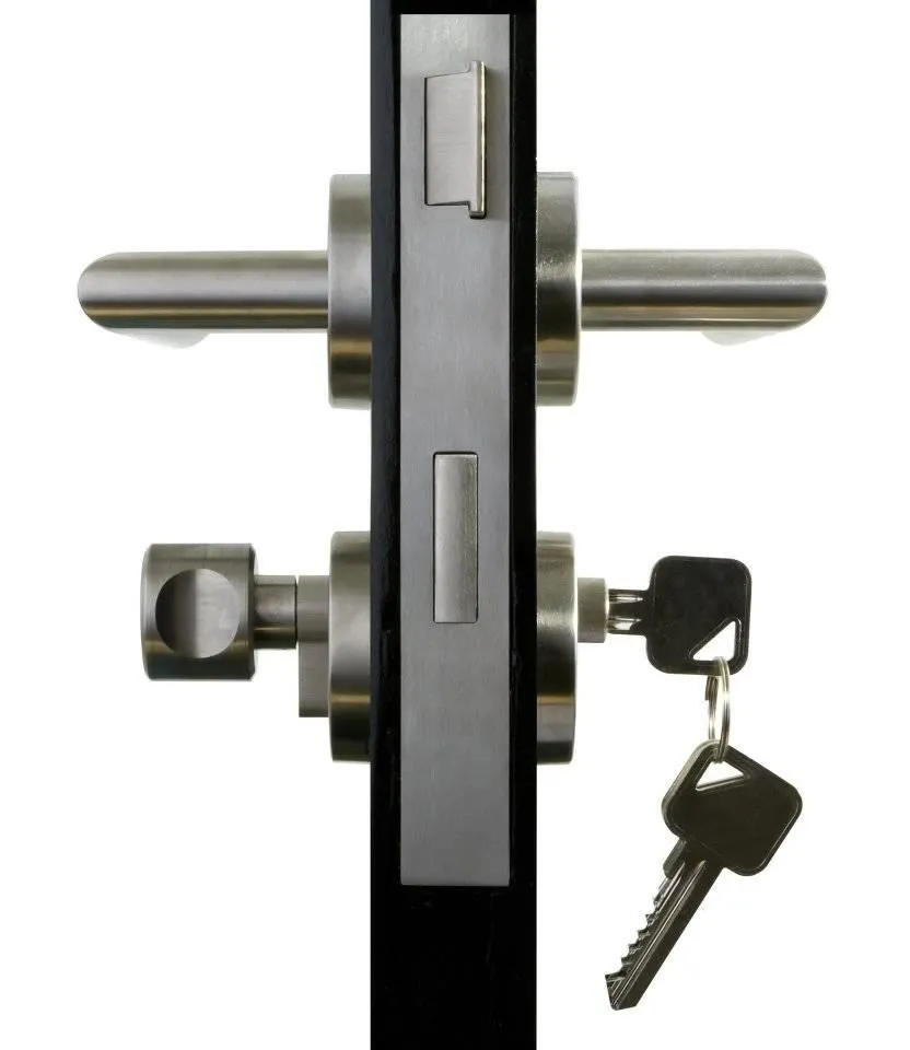 Przedsiębiorstwo 20 wizerunek CHRUST DORABIANE KLUCZY,AWARYJNE OTWIERANIE SAMOCHODU,KODOWANIE PILOTÓW,WYMIANA DRZWI