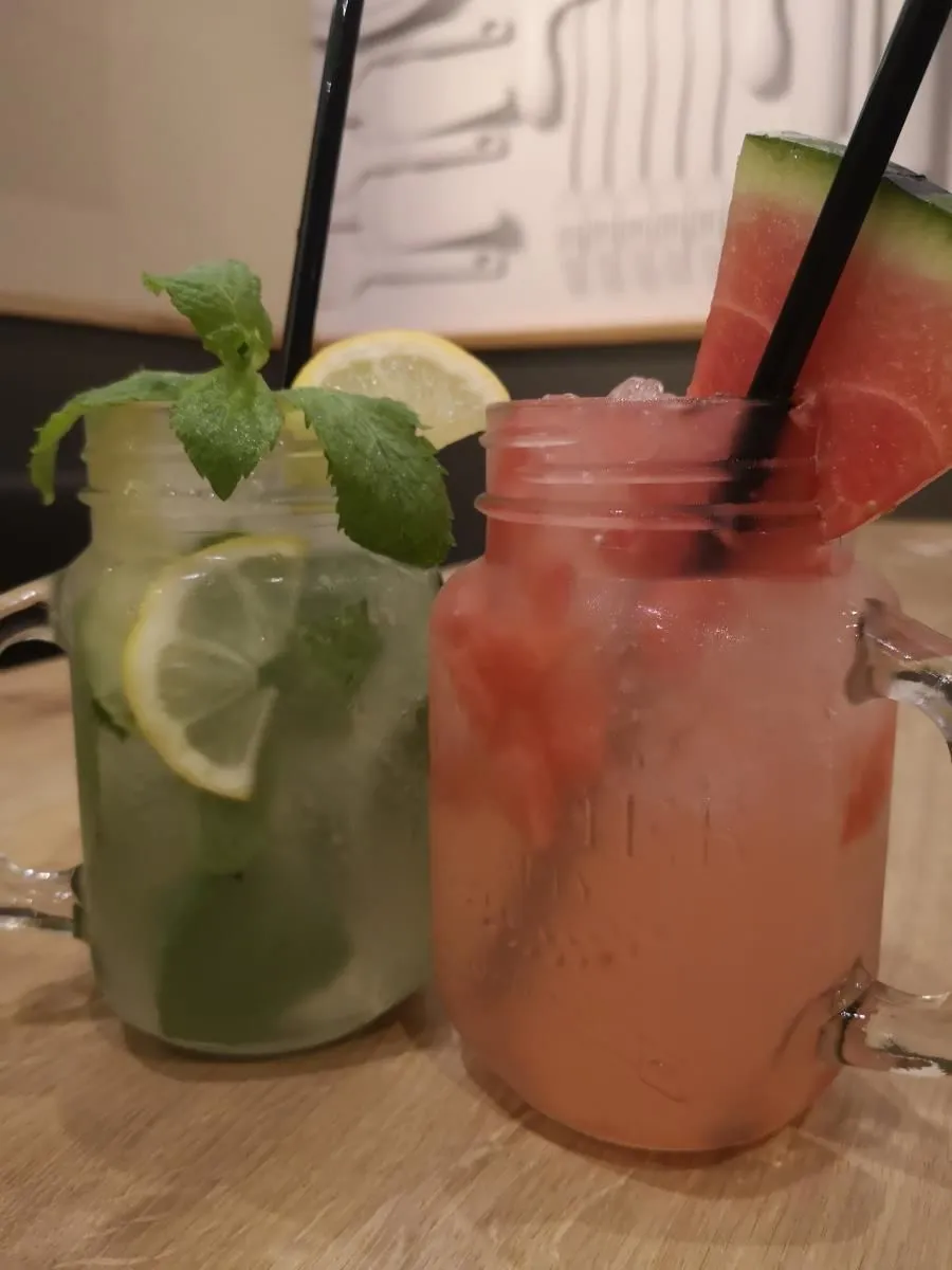 Przedsiębiorstwo 1 wizerunek PIZZA HUT POZNAŃ STARY BROWAR