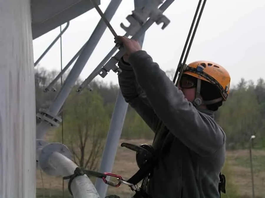 Przedsiębiorstwo 2 wizerunek ELBRUS PRACE WYSOKOŚCIOWE I REKLAMOWE