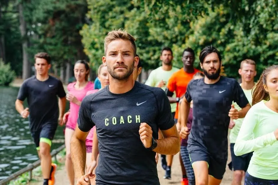 Przedsiębiorstwo 4 wizerunek NIKE STORE