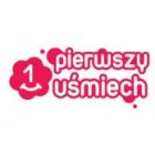 PIERWSZY UŚMIECH